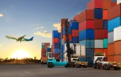 Desconsolidación de carga contenedorizada Transportes Julca